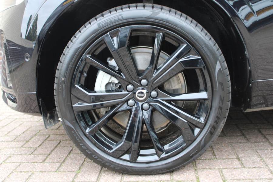 Volvo XC60 2.0 T6 Plug-in hybrid AWD Plus Black Edition | Trekhaak | 360 Camera | H&K | BLIS | Volvo XC60 2.0 T6 Plug-in hybrid AWD Plus Black Edition | Trekhaak | 360 Camera | H&K | BLIS |