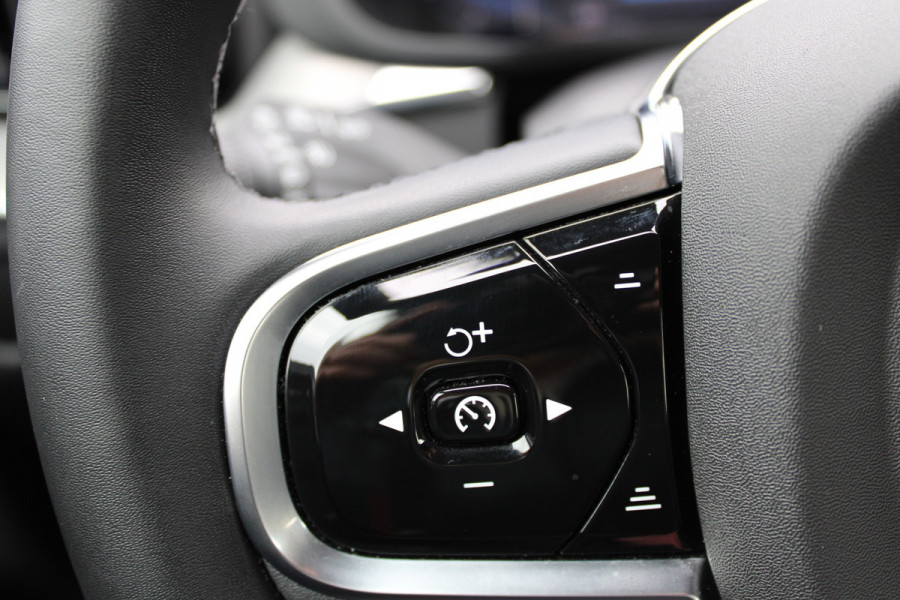 Volvo XC60 2.0 T6 Plug-in hybrid AWD Plus Black Edition | Trekhaak | 360 Camera | H&K | BLIS | Volvo XC60 2.0 T6 Plug-in hybrid AWD Plus Black Edition | Trekhaak | 360 Camera | H&K | BLIS |
