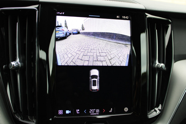 Volvo XC60 2.0 T6 Plug-in hybrid AWD Plus Black Edition | Trekhaak | 360 Camera | H&K | BLIS | Volvo XC60 2.0 T6 Plug-in hybrid AWD Plus Black Edition | Trekhaak | 360 Camera | H&K | BLIS |