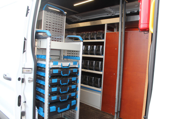 Ford Transit 290 2.0-105pk TDCI L2H2 Ambiente. Compleet ingerichte Ford Transit ! Camera, pdc v+a, airco, ladder achterd., opstaptrede met trekhaak, imperiaal met ladder, omvormer naar 220V, etc etc. Ford Transit 290 2.0-105pk TDCI L2H2 Ambiente. Compleet ingerichte Ford Transit ! Camera, pdc v+a, airco, ladder achterd., opstaptrede met trekhaak, imperiaal met ladder, omvormer naar 220V, etc etc.