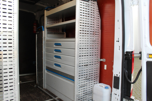 Ford Transit 290 2.0-105pk TDCI L2H2 Ambiente. Compleet ingerichte Ford Transit ! Camera, pdc v+a, airco, ladder achterd., opstaptrede met trekhaak, imperiaal met ladder, omvormer naar 220V, etc etc. Ford Transit 290 2.0-105pk TDCI L2H2 Ambiente. Compleet ingerichte Ford Transit ! Camera, pdc v+a, airco, ladder achterd., opstaptrede met trekhaak, imperiaal met ladder, omvormer naar 220V, etc etc.