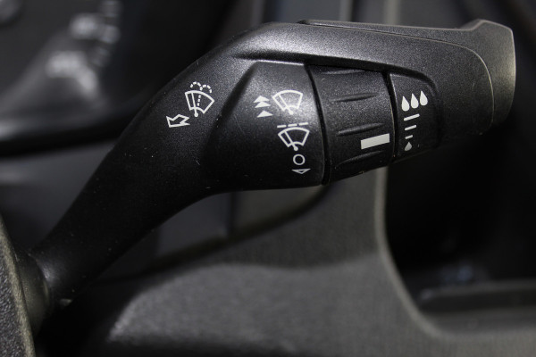 Ford Transit 290 2.0-105pk TDCI L2H2 Ambiente. Compleet ingerichte Ford Transit ! Camera, pdc v+a, airco, ladder achterd., opstaptrede met trekhaak, imperiaal met ladder, omvormer naar 220V, etc etc. Ford Transit 290 2.0-105pk TDCI L2H2 Ambiente. Compleet ingerichte Ford Transit ! Camera, pdc v+a, airco, ladder achterd., opstaptrede met trekhaak, imperiaal met ladder, omvormer naar 220V, etc etc.