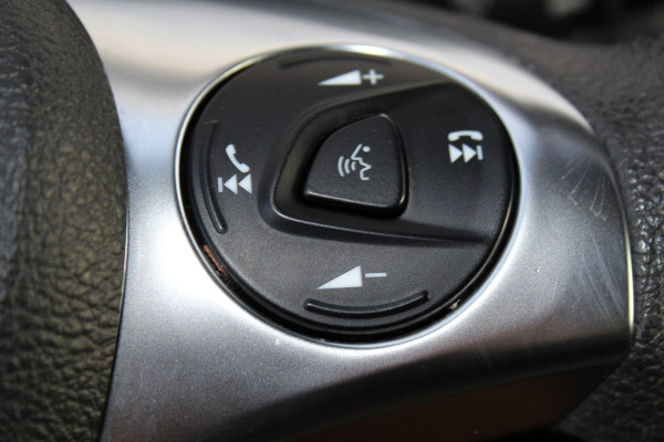 Ford Transit 290 2.0-105pk TDCI L2H2 Ambiente. Compleet ingerichte Ford Transit ! Camera, pdc v+a, airco, ladder achterd., opstaptrede met trekhaak, imperiaal met ladder, omvormer naar 220V, etc etc. Ford Transit 290 2.0-105pk TDCI L2H2 Ambiente. Compleet ingerichte Ford Transit ! Camera, pdc v+a, airco, ladder achterd., opstaptrede met trekhaak, imperiaal met ladder, omvormer naar 220V, etc etc.