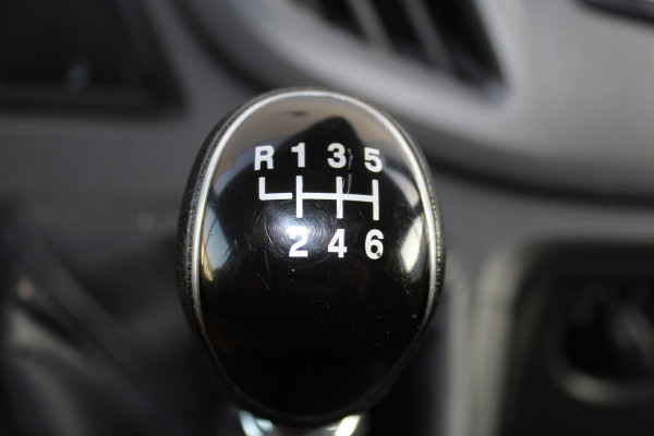 Ford Transit 290 2.0-105pk TDCI L2H2 Ambiente. Compleet ingerichte Ford Transit ! Camera, pdc v+a, airco, ladder achterd., opstaptrede met trekhaak, imperiaal met ladder, omvormer naar 220V, etc etc. Ford Transit 290 2.0-105pk TDCI L2H2 Ambiente. Compleet ingerichte Ford Transit ! Camera, pdc v+a, airco, ladder achterd., opstaptrede met trekhaak, imperiaal met ladder, omvormer naar 220V, etc etc.