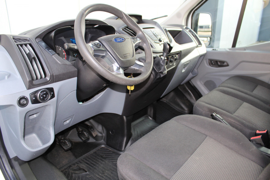 Ford Transit 290 2.0-105pk TDCI L2H2 Ambiente. Compleet ingerichte Ford Transit ! Camera, pdc v+a, airco, ladder achterd., opstaptrede met trekhaak, imperiaal met ladder, omvormer naar 220V, etc etc. Ford Transit 290 2.0-105pk TDCI L2H2 Ambiente. Compleet ingerichte Ford Transit ! Camera, pdc v+a, airco, ladder achterd., opstaptrede met trekhaak, imperiaal met ladder, omvormer naar 220V, etc etc.