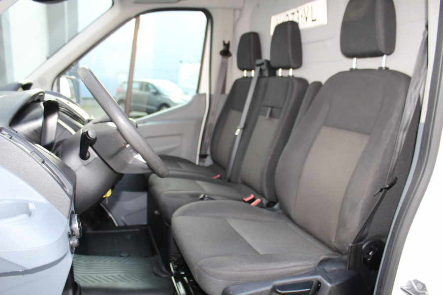 Ford Transit 290 2.0-105pk TDCI L2H2 Ambiente. Compleet ingerichte Ford Transit ! Camera, pdc v+a, airco, ladder achterd., opstaptrede met trekhaak, imperiaal met ladder, omvormer naar 220V, etc etc. Ford Transit 290 2.0-105pk TDCI L2H2 Ambiente. Compleet ingerichte Ford Transit ! Camera, pdc v+a, airco, ladder achterd., opstaptrede met trekhaak, imperiaal met ladder, omvormer naar 220V, etc etc.