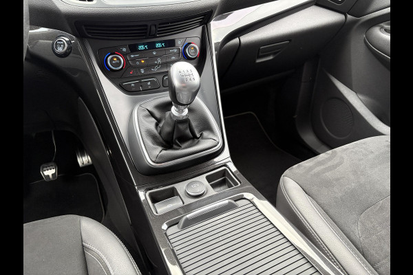 Ford Kuga 1.5 EcoBoost ST Line 150pk Trekhaak | Voorruitverwarming | Cruise control | 2.000kg Trekgewicht | Stoelverwarming