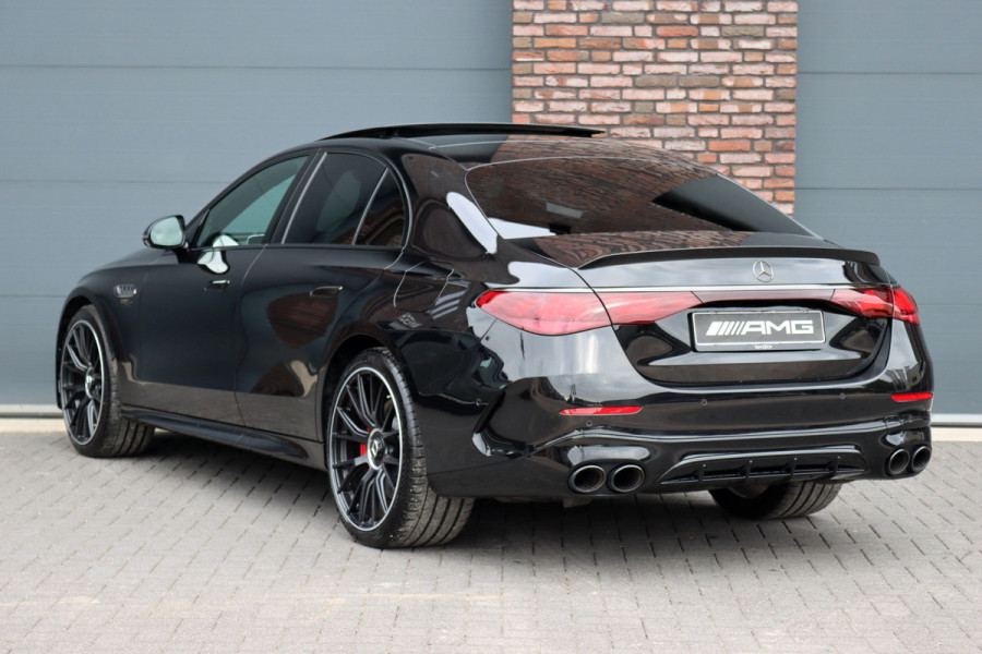 Mercedes-Benz E-Klasse AMG 53 4MATIC+ Premium+ | MBUX Hyperscreen | Achterasbesturing | Distronic | AMG Drivers Package | Burmester | Digital Light | Stoelverwarming V+A | Performance-Stoel |