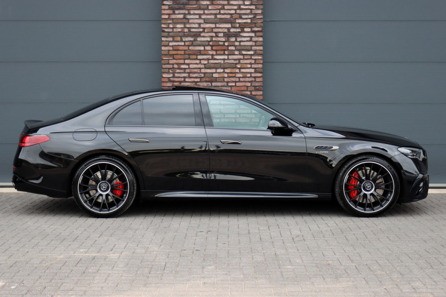 Mercedes-Benz E-Klasse AMG 53 4MATIC+ Premium+ | MBUX Hyperscreen | Achterasbesturing | Distronic | AMG Drivers Package | Burmester | Digital Light | Stoelverwarming V+A | Performance-Stoel |