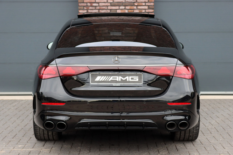 Mercedes-Benz E-Klasse AMG 53 4MATIC+ Premium+ | MBUX Hyperscreen | Achterasbesturing | Distronic | AMG Drivers Package | Burmester | Digital Light | Stoelverwarming V+A | Performance-Stoel |