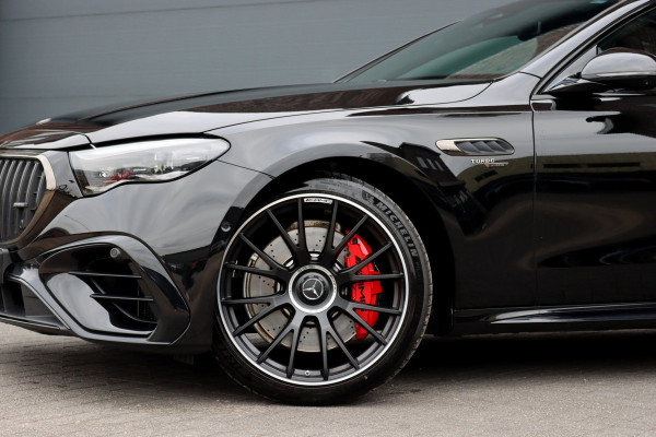 Mercedes-Benz E-Klasse AMG 53 4MATIC+ Premium+ | MBUX Hyperscreen | Achterasbesturing | Distronic | AMG Drivers Package | Burmester | Digital Light | Stoelverwarming V+A | Performance-Stoel |
