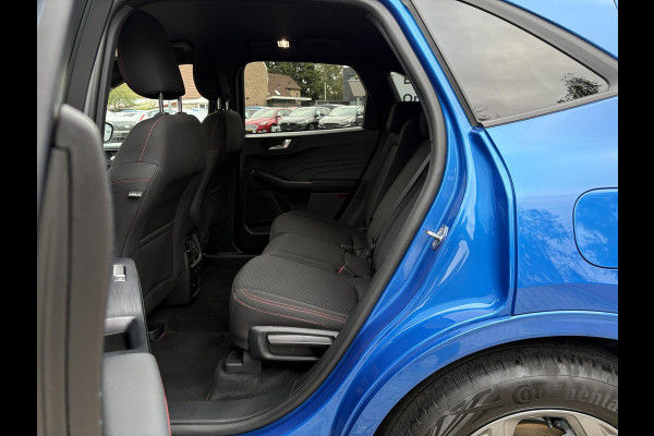 Ford Kuga 2.5 PHEV ST-Line | Wegklapbare trekhaak | Winter Pack | 2.100kg trekgewicht Ford Kuga 2.5 PHEV ST-Line | Wegklapbare trekhaak | Winter Pack | 2.100kg trekgewicht