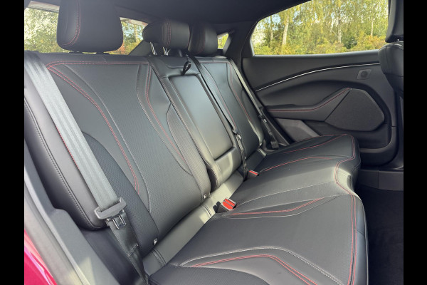 Ford Mustang Mach-E Extended Premium RWD 88 kWh | SCI |296pk | Ford Voorraad | Technology Pack Plus Ford Mustang Mach-E Extended Premium RWD 88 kWh | SCI |296pk | Ford Voorraad | Technology Pack Plus
