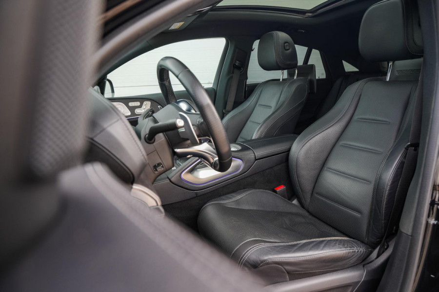 Mercedes-Benz GLE Coupé 400 d 4MATIC AMG Panoramadak Adapt. Cruise Burmester Stoelvent. HUD Ambient Trekhaak 21”LM