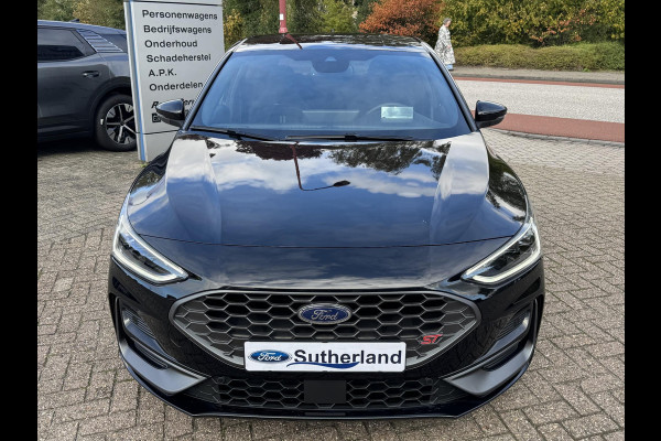 Ford Focus 2.3 EcoBoost ST-3 | 280pk Automaat |  Performance Pack | AGR-stoelen | Winter Pack | Adaptive cruise control | Head up Display | Camera