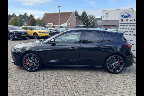 Ford Focus 2.3 EcoBoost ST-3 | 280pk Automaat |  Performance Pack | AGR-stoelen | Winter Pack | Adaptive cruise control | Head up Display | Camera