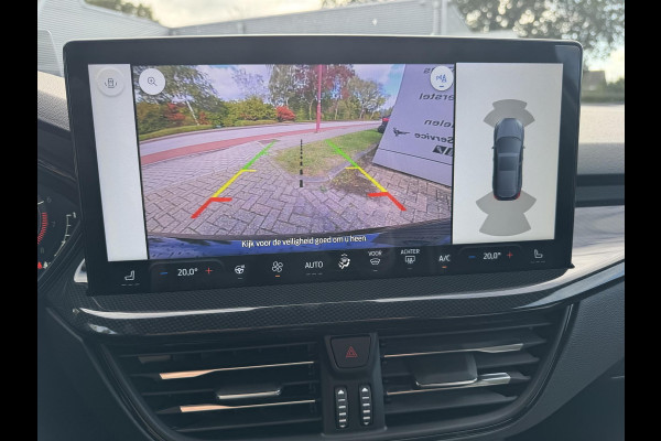 Ford Focus 2.3 EcoBoost ST-3 | 280pk Automaat |  Performance Pack | AGR-stoelen | Winter Pack | Adaptive cruise control | Head up Display | Camera
