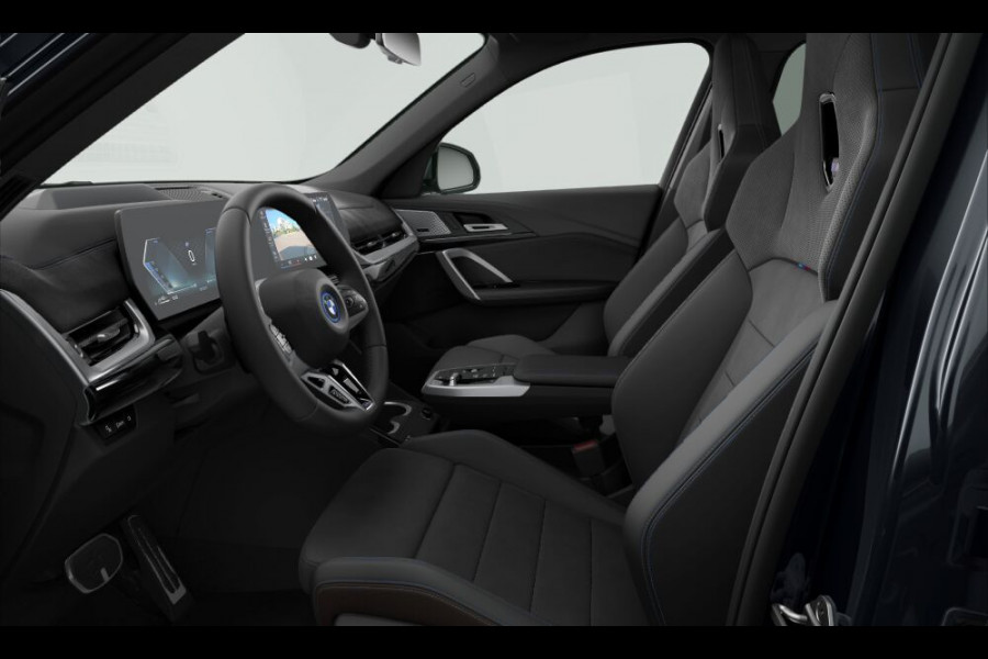 BMW X1 xDrive30e M-Sport Pro - Pano - Trekhaak - Driving Ass Prof - Harman Kardon BMW X1 xDrive30e M-Sport Pro - Pano - Trekhaak - Driving Ass Prof - Harman Kardon