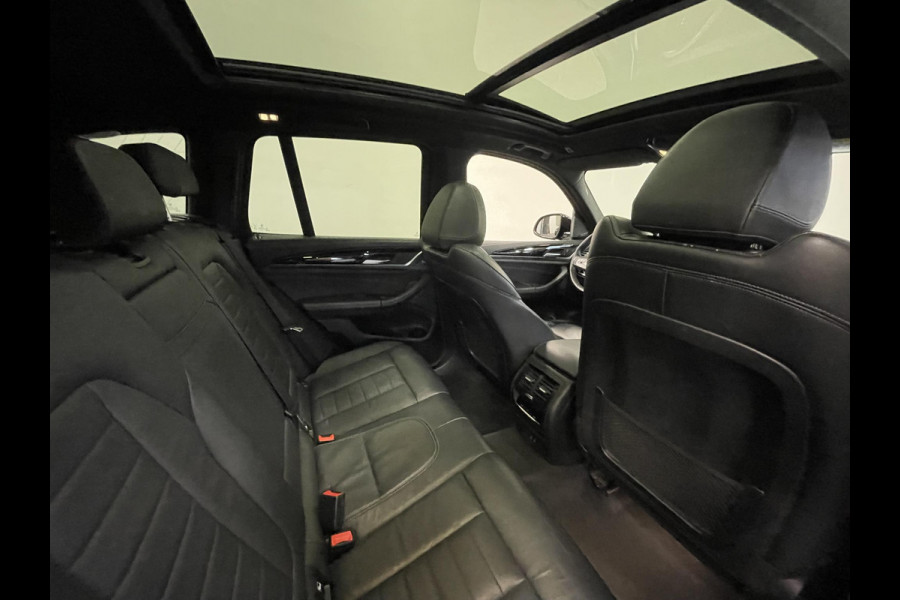 BMW iX3 High Executive 80 kWh EV Leder Navi Carplay/Androidauto Sensoren voor en achter 360 Camera Full Led Pano Dak Head-Up display Harman Kardon Adaptieve Cruise Control