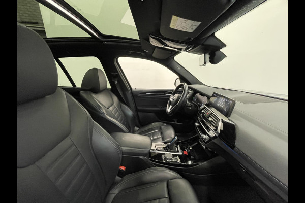 BMW iX3 High Executive 80 kWh EV Leder Navi Carplay/Androidauto Sensoren voor en achter 360 Camera Full Led Pano Dak Head-Up display Harman Kardon Adaptieve Cruise Control