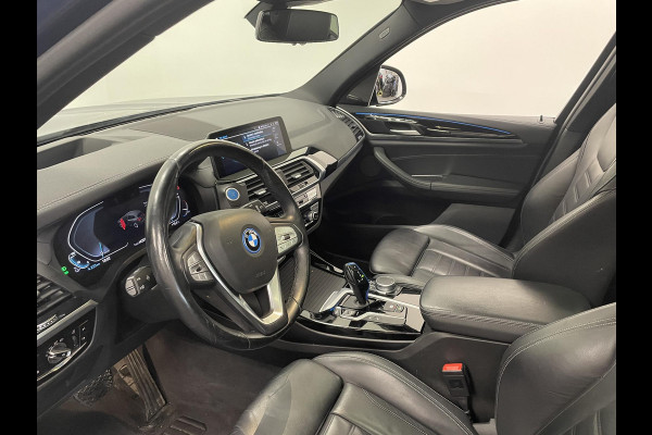BMW iX3 High Executive 80 kWh EV Leder Navi Carplay/Androidauto Sensoren voor en achter 360 Camera Full Led Pano Dak Head-Up display Harman Kardon Adaptieve Cruise Control