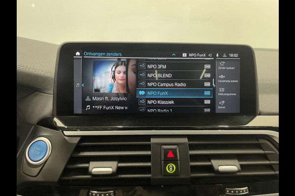 BMW iX3 High Executive 80 kWh EV Leder Navi Carplay/Androidauto Sensoren voor en achter 360 Camera Full Led Pano Dak Head-Up display Harman Kardon Adaptieve Cruise Control