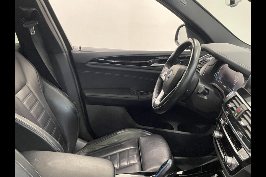 BMW iX3 High Executive 80 kWh EV Leder Navi Carplay/Androidauto Sensoren voor en achter 360 Camera Full Led Pano Dak Head-Up display Harman Kardon Adaptieve Cruise Control