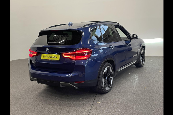 BMW iX3 High Executive 80 kWh EV Leder Navi Carplay/Androidauto Sensoren voor en achter 360 Camera Full Led Pano Dak Head-Up display Harman Kardon Adaptieve Cruise Control