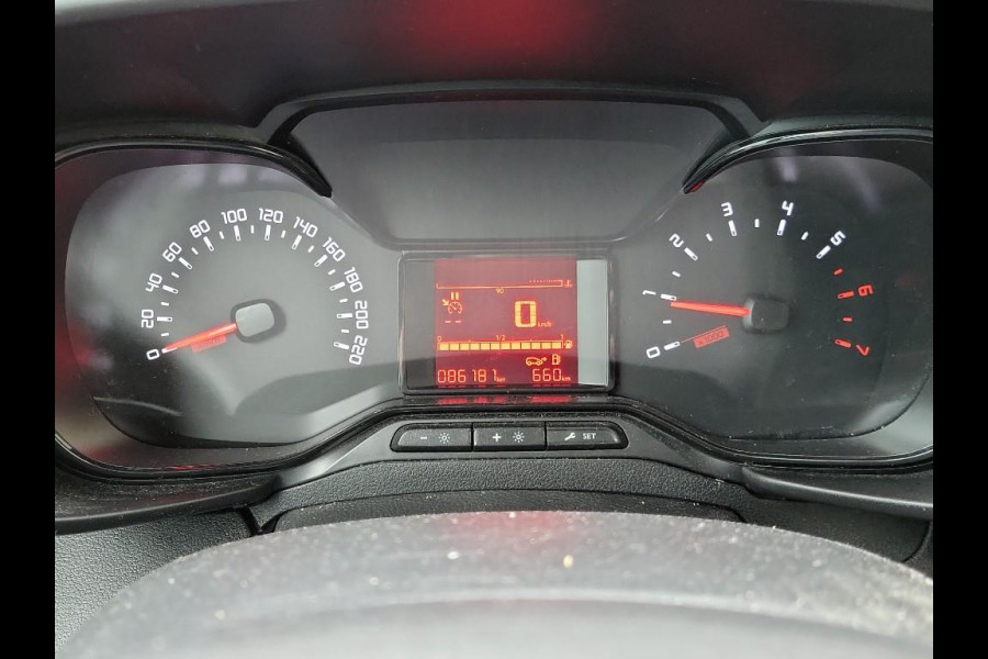 Toyota PROACE CITY 1.5 D-4D Cool Toyota PROACE CITY 1.5 D-4D Cool