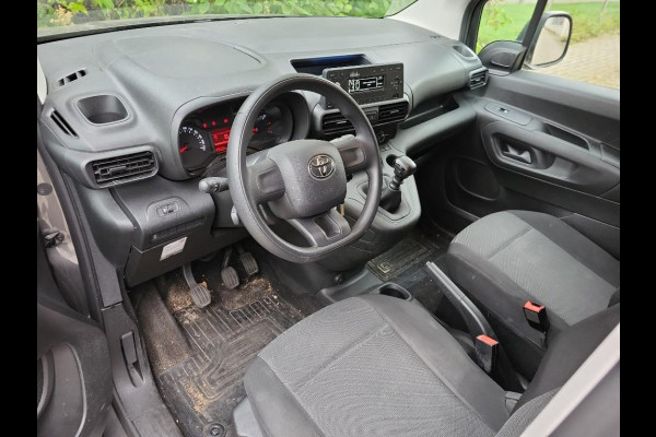 Toyota PROACE CITY 1.5 D-4D Cool Toyota PROACE CITY 1.5 D-4D Cool