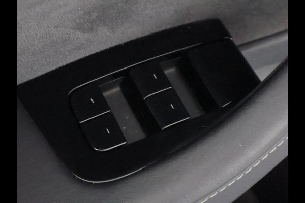 Tesla Model 3 BLACKLINE BI-TONE PANO STD ACCUTEST 86% RWD 60 kWH LEDER.NAVI.CAMERA.AUTOPILOT, STOELVERWARMING EN NOG VEEL MEER! Tesla Model 3 BLACKLINE BI-TONE PANO STD ACCUTEST 86% RWD 60 kWH LEDER.NAVI.CAMERA.AUTOPILOT, STOELVERWARMING EN NOG VEEL MEER!