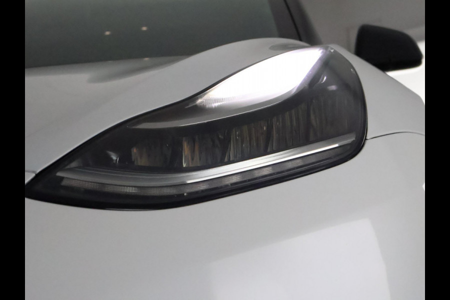 Tesla Model 3 BLACKLINE BI-TONE PANO STD ACCUTEST 86% RWD 60 kWH LEDER.NAVI.CAMERA.AUTOPILOT, STOELVERWARMING EN NOG VEEL MEER! Tesla Model 3 BLACKLINE BI-TONE PANO STD ACCUTEST 86% RWD 60 kWH LEDER.NAVI.CAMERA.AUTOPILOT, STOELVERWARMING EN NOG VEEL MEER!