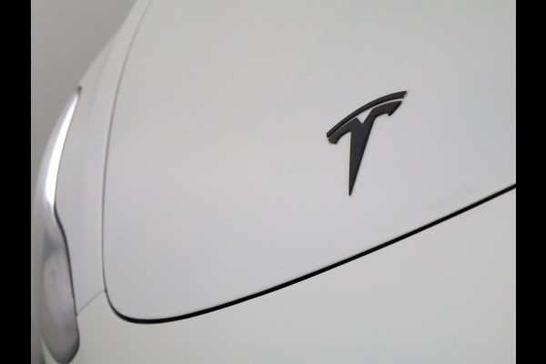 Tesla Model 3 BLACKLINE BI-TONE PANO STD ACCUTEST 86% RWD 60 kWH LEDER.NAVI.CAMERA.AUTOPILOT, STOELVERWARMING EN NOG VEEL MEER! Tesla Model 3 BLACKLINE BI-TONE PANO STD ACCUTEST 86% RWD 60 kWH LEDER.NAVI.CAMERA.AUTOPILOT, STOELVERWARMING EN NOG VEEL MEER!
