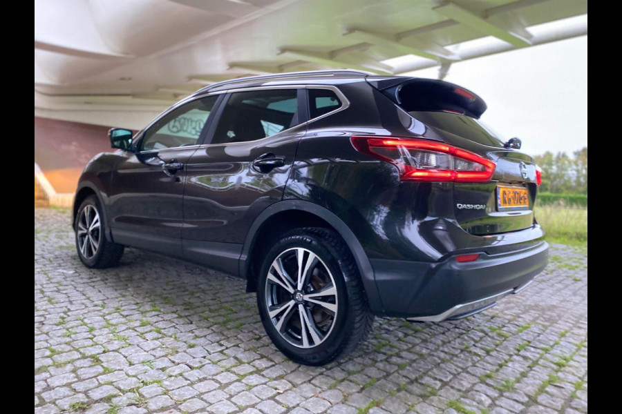 Nissan QASHQAI 1.2 N-Connecta Design Pano