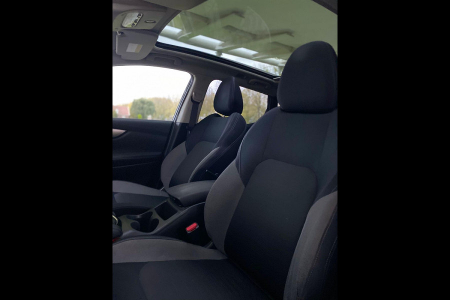 Nissan QASHQAI 1.2 N-Connecta Design Pano