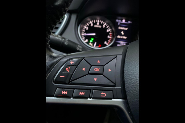 Nissan QASHQAI 1.2 N-Connecta Design Pano