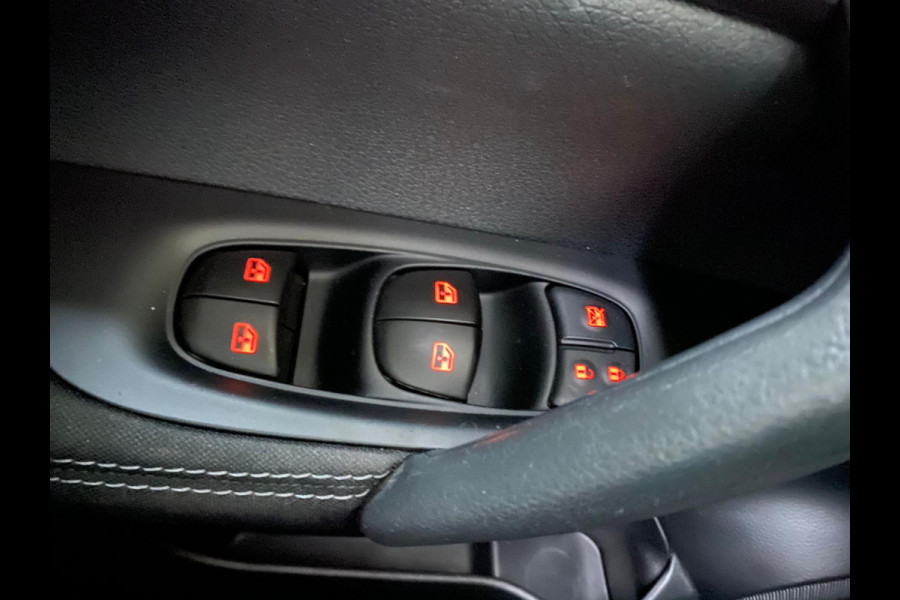 Nissan QASHQAI 1.2 N-Connecta Design Pano
