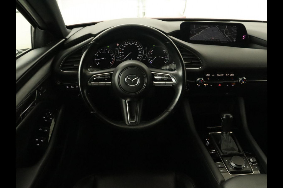 Mazda 3 2.0 SA-X Luxury | Camera | Bluetooth | Trekhaak | Automaat | Leder | Led | Stoelverwarming | Memory | Adaptive cruise | DAB | Head-up display | Bose Sound