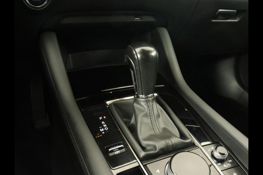 Mazda 3 2.0 SA-X Luxury | Camera | Bluetooth | Trekhaak | Automaat | Leder | Led | Stoelverwarming | Memory | Adaptive cruise | DAB | Head-up display | Bose Sound