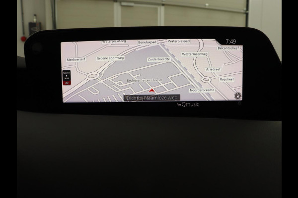 Mazda 3 2.0 SA-X Luxury | Camera | Bluetooth | Trekhaak | Automaat | Leder | Led | Stoelverwarming | Memory | Adaptive cruise | DAB | Head-up display | Bose Sound