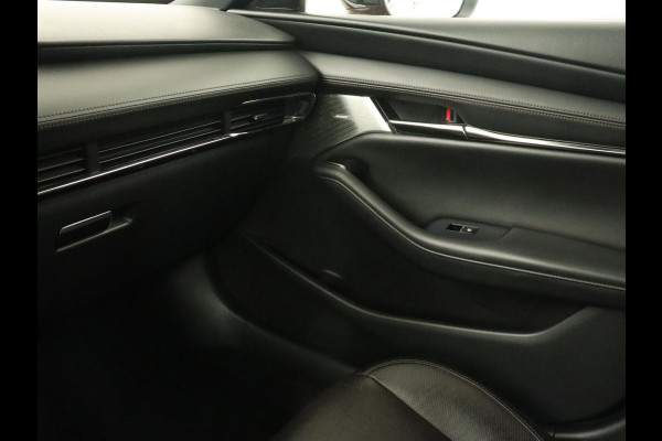 Mazda 3 2.0 SA-X Luxury | Camera | Bluetooth | Trekhaak | Automaat | Leder | Led | Stoelverwarming | Memory | Adaptive cruise | DAB | Head-up display | Bose Sound