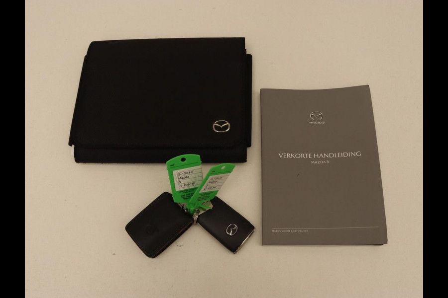 Mazda 3 2.0 SA-X Luxury | Camera | Bluetooth | Trekhaak | Automaat | Leder | Led | Stoelverwarming | Memory | Adaptive cruise | DAB | Head-up display | Bose Sound