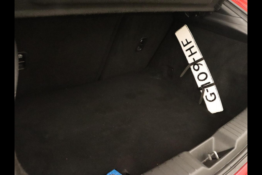 Mazda 3 2.0 SA-X Luxury | Camera | Bluetooth | Trekhaak | Automaat | Leder | Led | Stoelverwarming | Memory | Adaptive cruise | DAB | Head-up display | Bose Sound