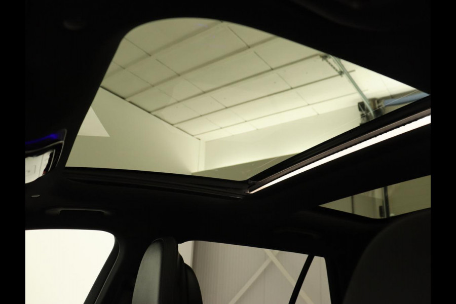 Mercedes-Benz C-Klasse 300e AMG Night | Panoramadak | Trekhaak | Sfeerverlichting | Massage | Adaptive cruise | Stoelverwarming | 360 Camera | Leder | Memory | Carplay | PHEV | Plug In Mercedes-Benz C-Klasse 300e AMG Night | Panoramadak | Trekhaak | Sfeerverlichting | Massage | Adaptive cruise | Stoelverwarming | 360 Camera | Leder | Memory | Carplay | PHEV | Plug In