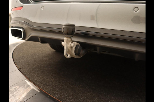 Mercedes-Benz C-Klasse 300e AMG Night | Panoramadak | Trekhaak | Sfeerverlichting | Massage | Adaptive cruise | Stoelverwarming | 360 Camera | Leder | Memory | Carplay | PHEV | Plug In Mercedes-Benz C-Klasse 300e AMG Night | Panoramadak | Trekhaak | Sfeerverlichting | Massage | Adaptive cruise | Stoelverwarming | 360 Camera | Leder | Memory | Carplay | PHEV | Plug In