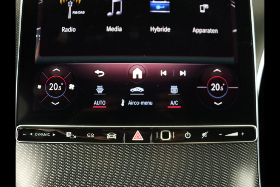 Mercedes-Benz C-Klasse 300e AMG Night | Panoramadak | Trekhaak | Sfeerverlichting | Massage | Adaptive cruise | Stoelverwarming | 360 Camera | Leder | Memory | Carplay | PHEV | Plug In Mercedes-Benz C-Klasse 300e AMG Night | Panoramadak | Trekhaak | Sfeerverlichting | Massage | Adaptive cruise | Stoelverwarming | 360 Camera | Leder | Memory | Carplay | PHEV | Plug In