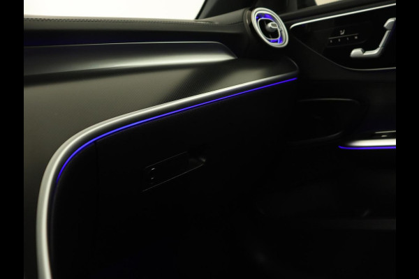 Mercedes-Benz C-Klasse 300e AMG Night | Panoramadak | Trekhaak | Sfeerverlichting | Massage | Adaptive cruise | Stoelverwarming | 360 Camera | Leder | Memory | Carplay | PHEV | Plug In Mercedes-Benz C-Klasse 300e AMG Night | Panoramadak | Trekhaak | Sfeerverlichting | Massage | Adaptive cruise | Stoelverwarming | 360 Camera | Leder | Memory | Carplay | PHEV | Plug In