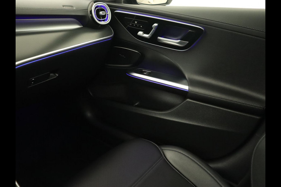 Mercedes-Benz C-Klasse 300e AMG Night | Panoramadak | Trekhaak | Sfeerverlichting | Massage | Adaptive cruise | Stoelverwarming | 360 Camera | Leder | Memory | Carplay | PHEV | Plug In Mercedes-Benz C-Klasse 300e AMG Night | Panoramadak | Trekhaak | Sfeerverlichting | Massage | Adaptive cruise | Stoelverwarming | 360 Camera | Leder | Memory | Carplay | PHEV | Plug In