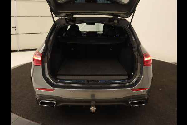 Mercedes-Benz C-Klasse 300e AMG Night | Panoramadak | Trekhaak | Sfeerverlichting | Massage | Adaptive cruise | Stoelverwarming | 360 Camera | Leder | Memory | Carplay | PHEV | Plug In Mercedes-Benz C-Klasse 300e AMG Night | Panoramadak | Trekhaak | Sfeerverlichting | Massage | Adaptive cruise | Stoelverwarming | 360 Camera | Leder | Memory | Carplay | PHEV | Plug In