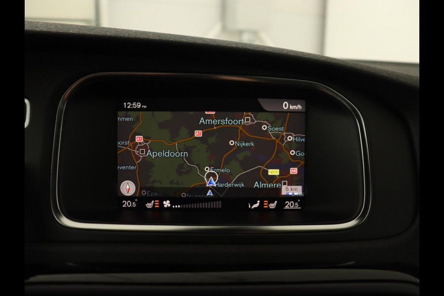Volvo V40 1.5 T3 Dyn. Ed. | Full LED | Glazen dak | Automaat | Navigatie | Stoelverwarming | Harman/Kardon | Trekhaak